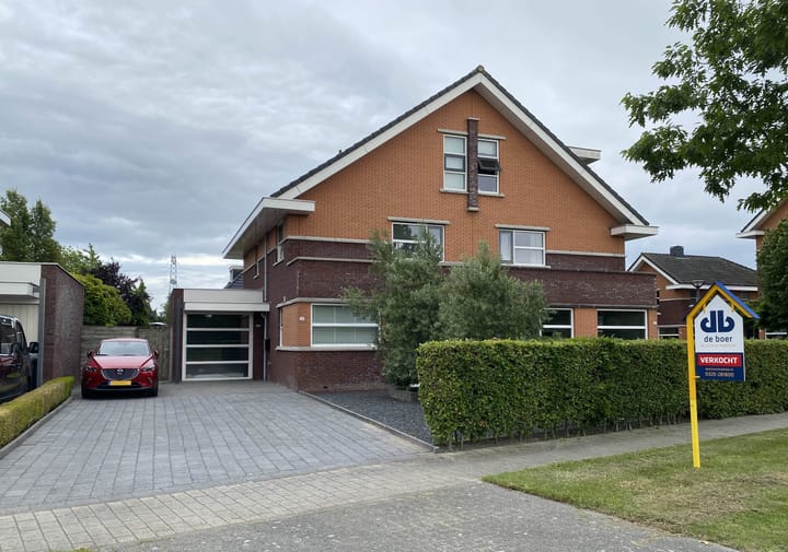 De Waardenborg 25 in Lelystad