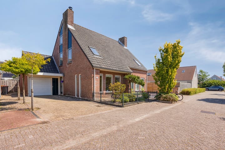 Photo of property De Weed 72, Lutjebroek