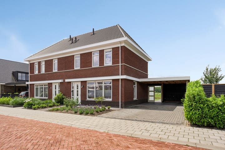 de Weerstallen 48 in Kollum