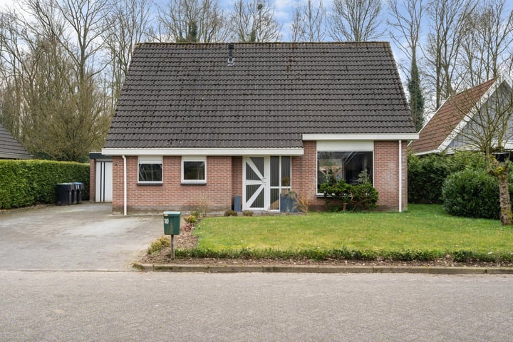 De Weidedijk 10 in Langedijke foto