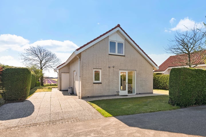 Photo of property De Witte Raaflaan 169, Noordwijk