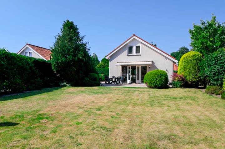 Photo of property De Witte Raaflaan 24, Noordwijk