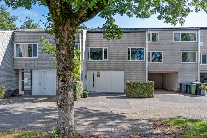 De Wouden 166 in Assen