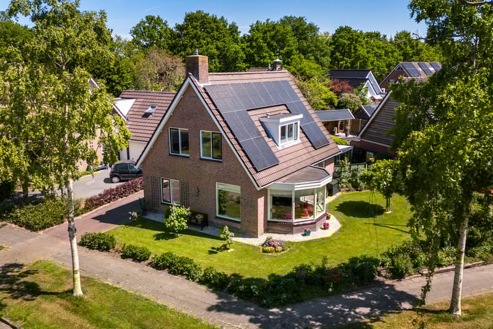 Photo of property De Zeilen 1, Buitenpost