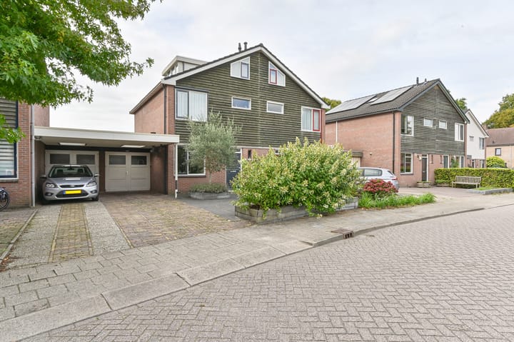 De Zonnedauw 11, Dedemsvaart Photo of property De Zonnedauw 11, Dedemsvaart