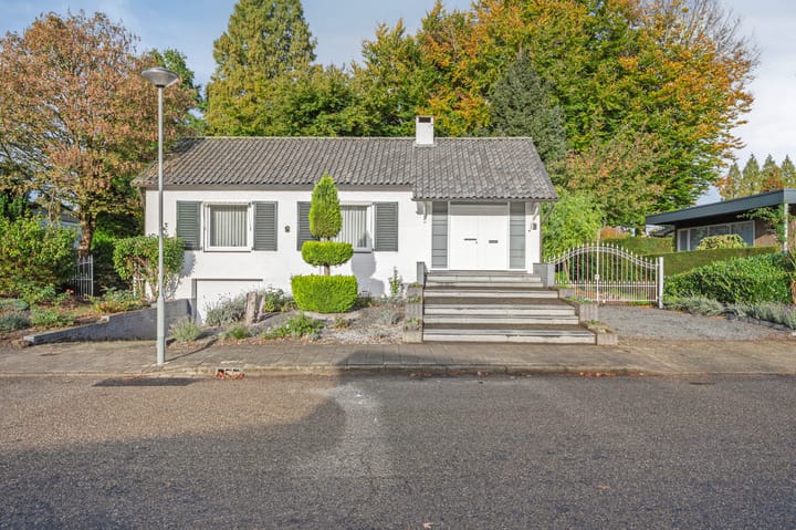 Debijestraat 48 in Geleen