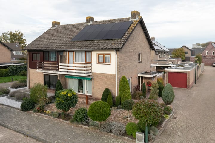 Photo of property Debussylaan 19, Raamsdonksveer