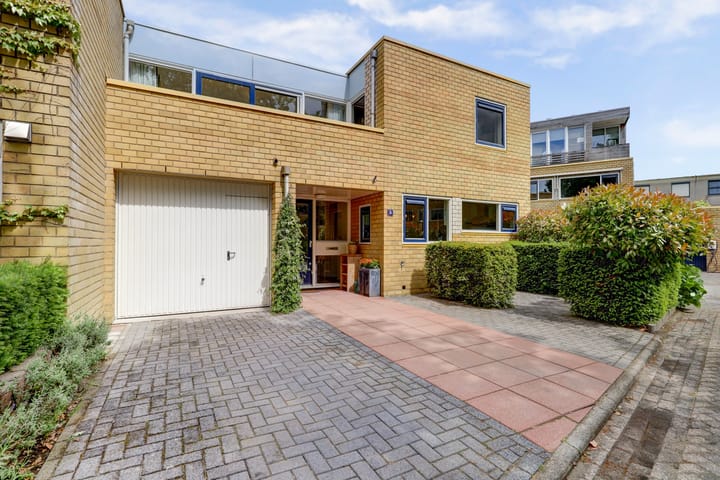 Photo of property Deelerwoud 5, Amersfoort