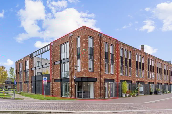 Photo of property Defensie-eiland 97, Woerden