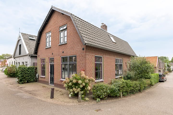 Deilsedijk 11 in Deil