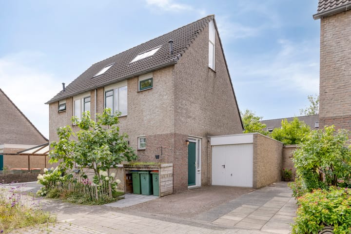 Deinzestraat 3 in Breda
