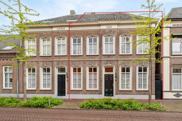 Deken van Miertstraat 7 in Veghel