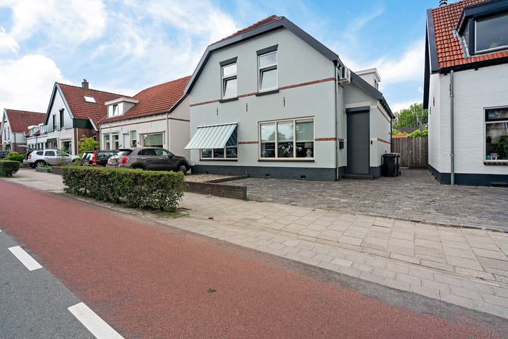 Deldensestraat 29 in Borne