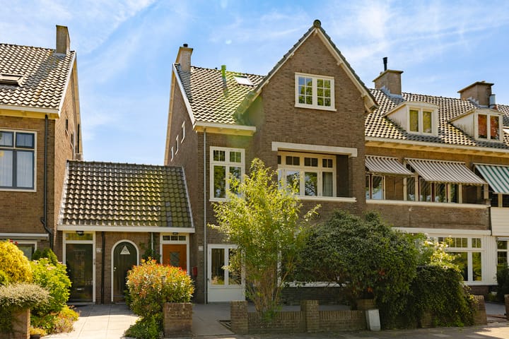 Delftlaan 221 in Haarlem