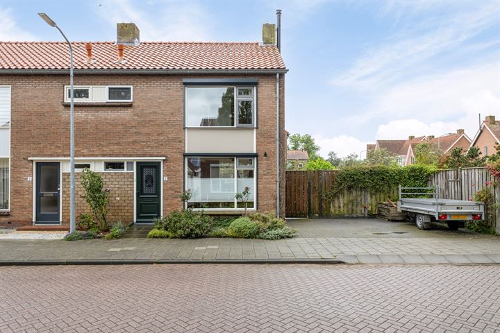 Deltastraat 7 in Stellendam