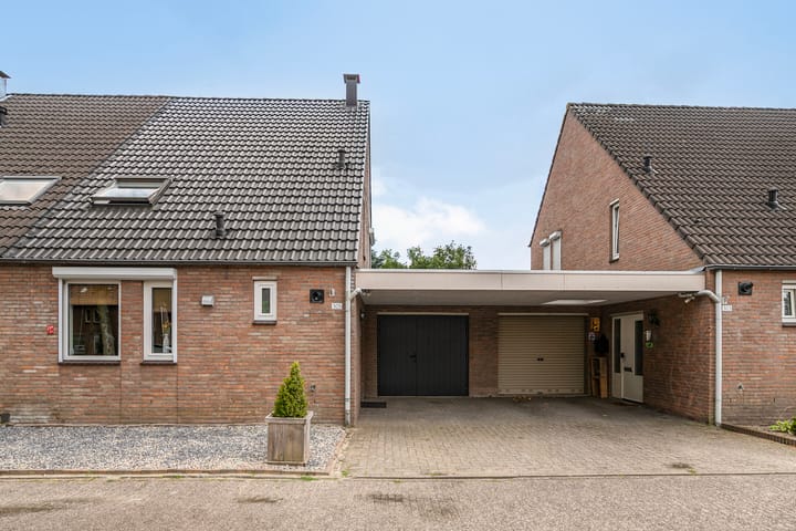 den Brier 305 in Uden