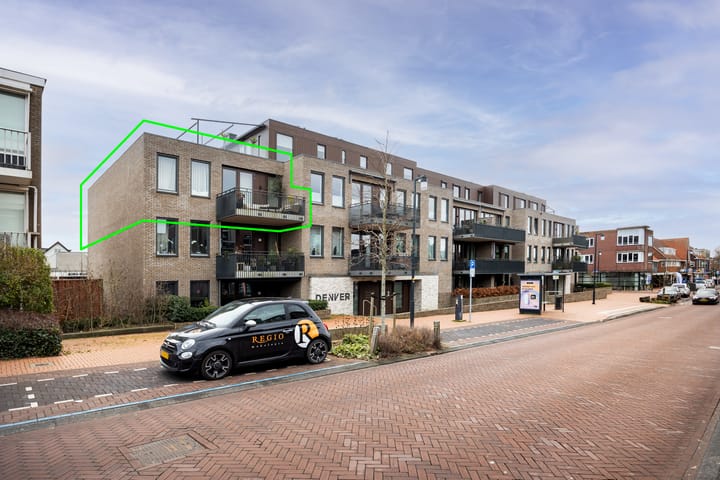 Dennenlaan 16F in Zwanenburg