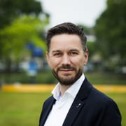 Foto van Dennis van Buggenum, NVM Register Makelaar & Taxateur bij Van Uffelen Makelaars