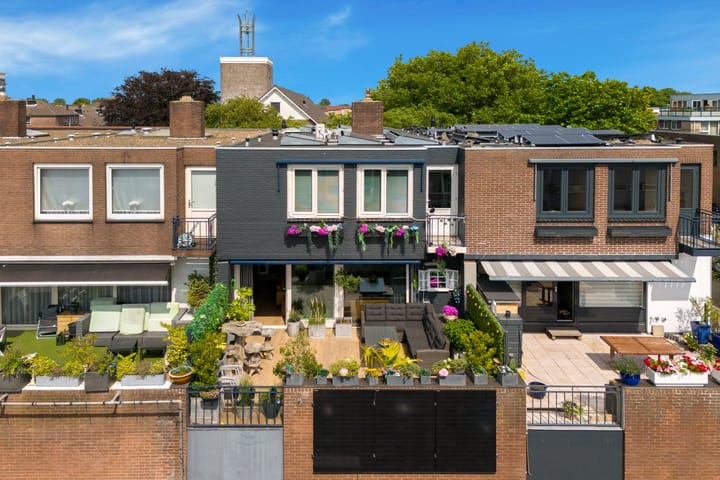 Photo of property Deutzstraat 10A, Heemskerk
