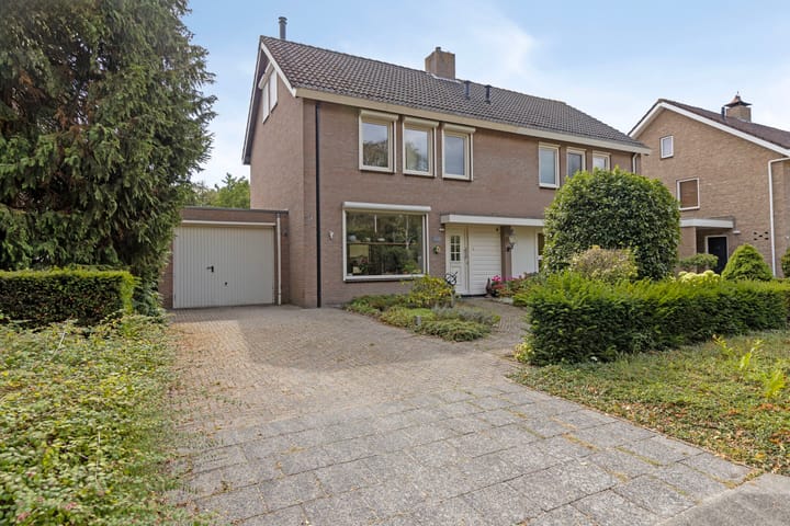Diamantdijk 113 in Roosendaal