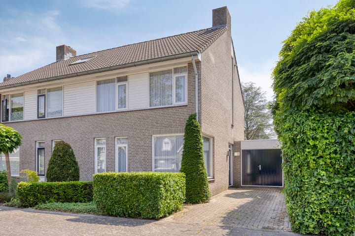 Diamantring 112 in Eindhoven photo