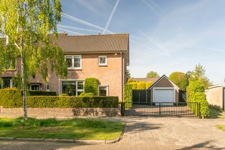 Diepenbrocklaan 5 in Baarn
