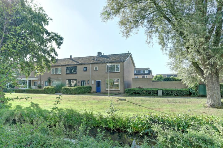 Diepenbrocksingel 61 in Waalwijk