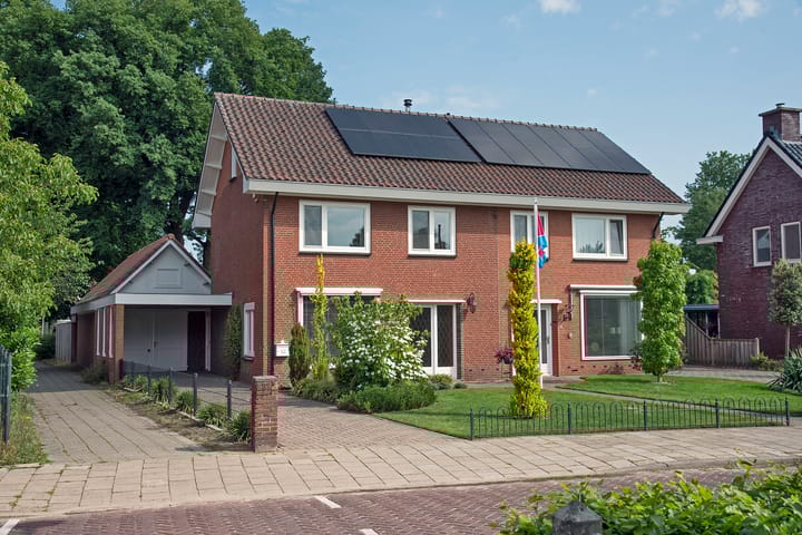 Diepenheimsestraat 6 in Hengevelde