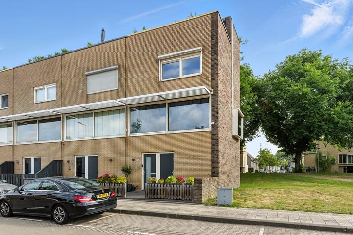 Digna Johannaweg 75 in Hoogvliet Rotterdam