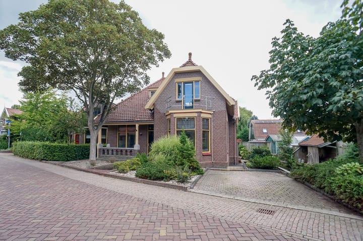 Dijk 108 in Broek op Langedijk