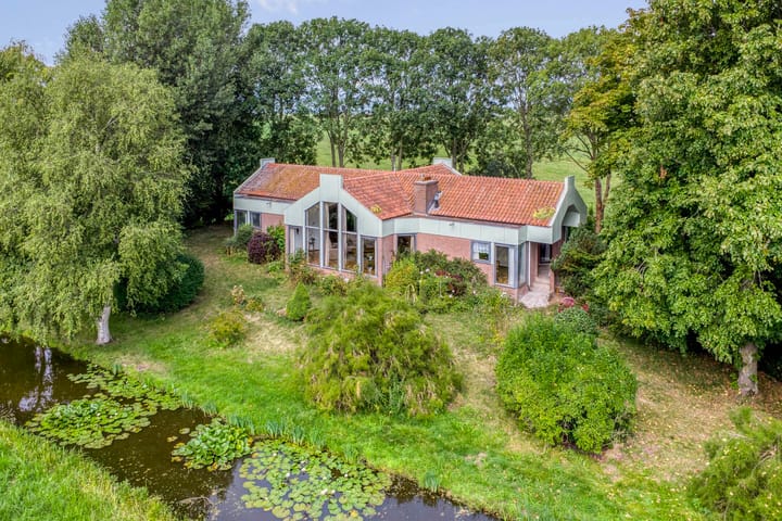 Dijkeinde 6 in Zuiderwoude