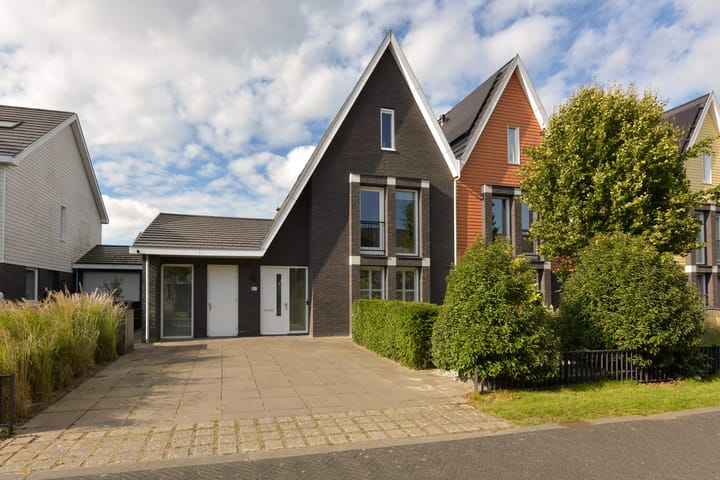 Dijkgraaf 167 in Zwaag