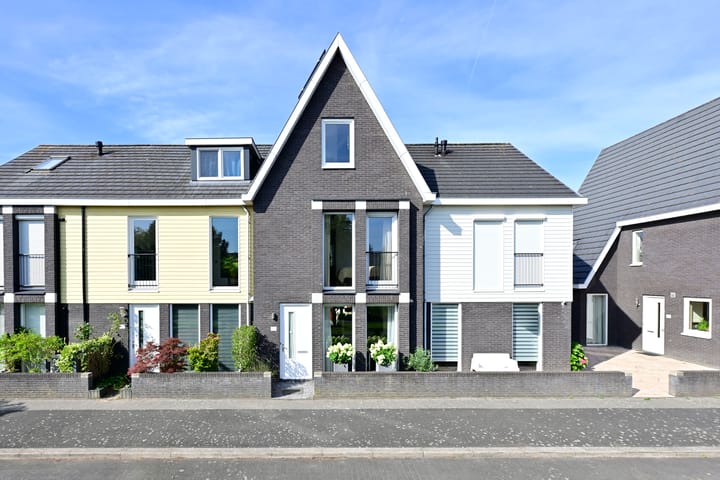 Dijkgraaf 53 in Zwaag