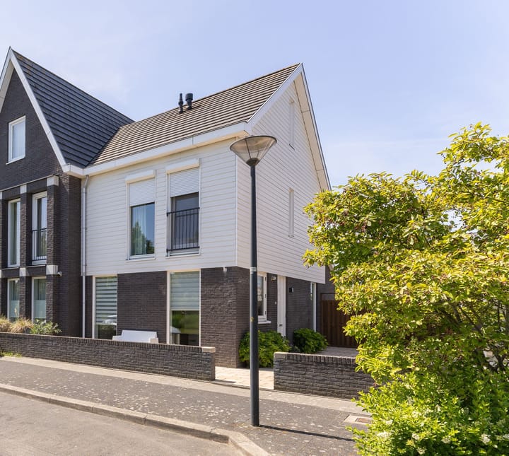 Photo of property Dijkgraaf 54, Zwaag