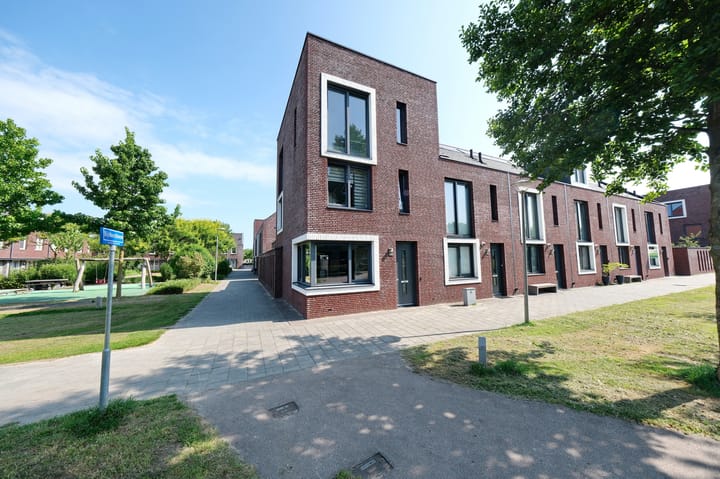 Dijkhorstheem 35 in Veenendaal foto