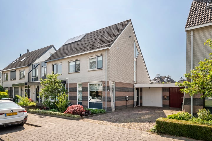 Dijkmanzoet 70 in Tiel