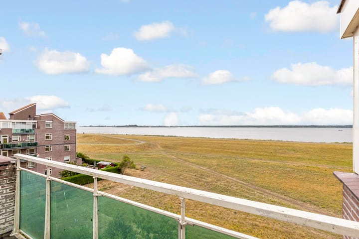 Foto van woning Dijkmeent 67, Almere