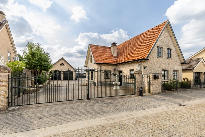Dijkstraat 22 in Sprang-Capelle