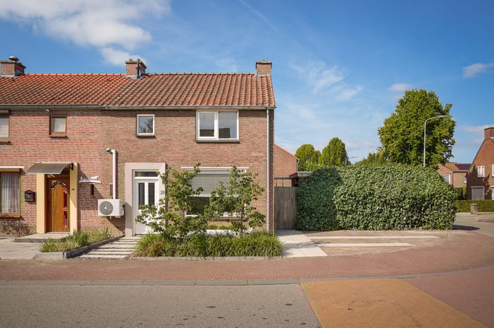 Dijkstraat 39 in Beneden-Leeuwen