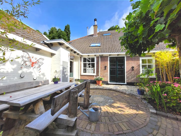 Photo of property Dijkweg 173, Andijk