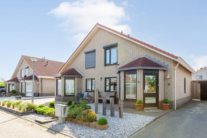 Photo of property Dijkweg 35, Stavenisse