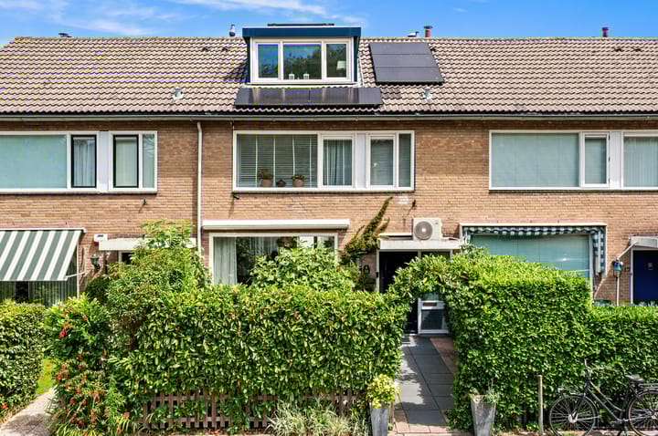 Dillenburgsingel 15 in Leidschendam