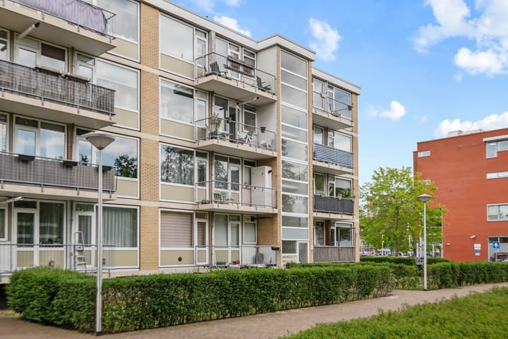 Dillenburgstraat 14 in Alphen aan den Rijn