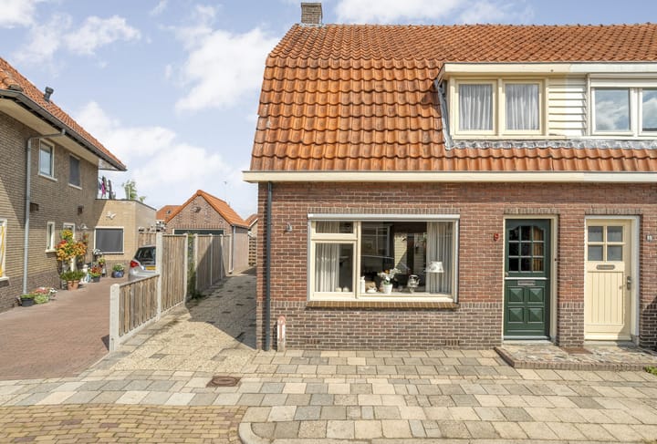 Dillenburgstraat 9 in Nijverdal