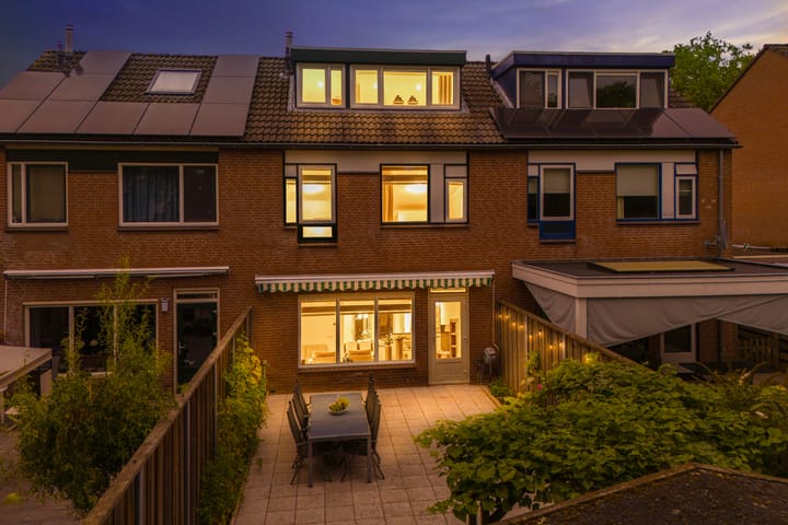 Dinant Dijkhuisstraat 228 in Hengelo Foto