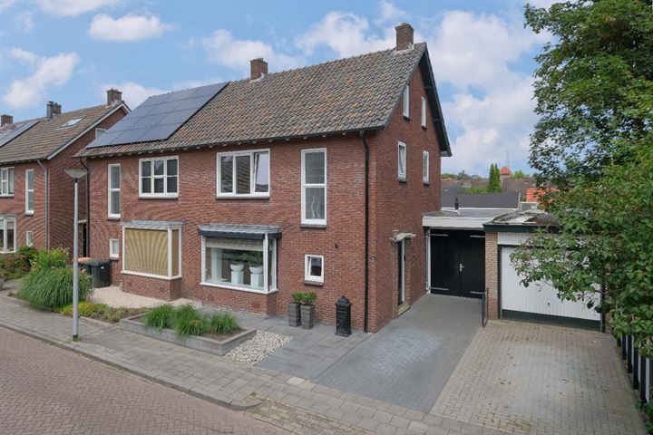 Dinkelstraat 12 in Almelo