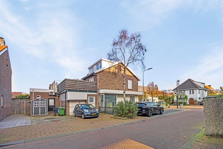 Dinsdagse Wetering 2 in Voorhout