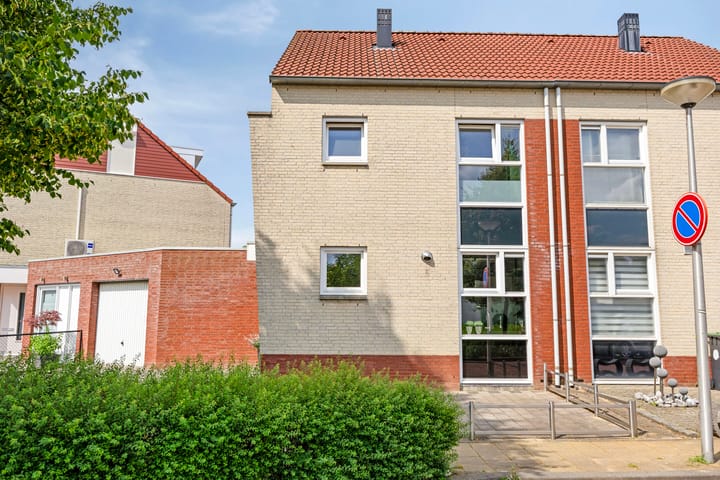Directeur Petersstraat 21 in Kerkrade