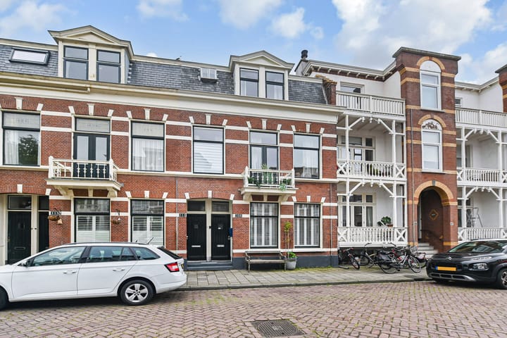 Dirk Hoogenraadstraat 111 in 's-Gravenhage foto