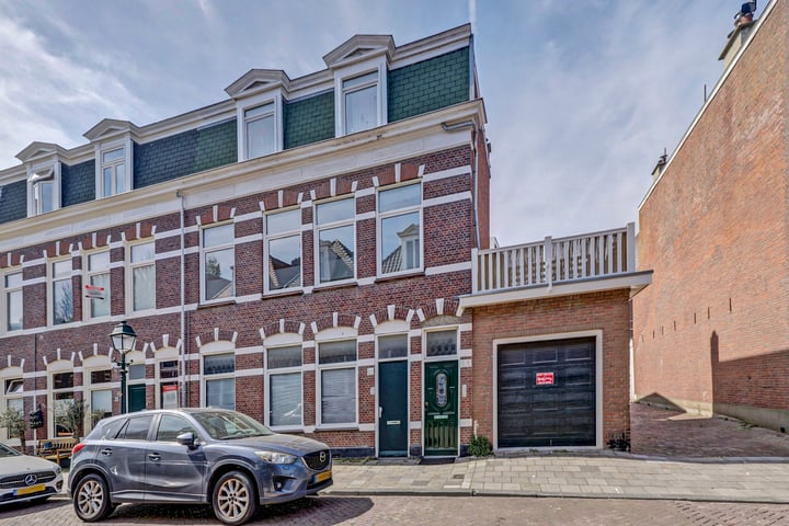Dirk Hoogenraadstraat 90 in 's-Gravenhage